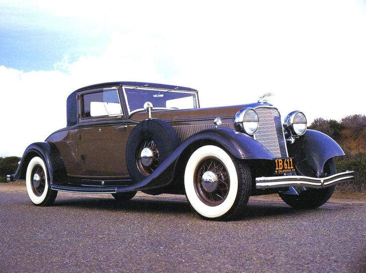 1933 Lincoln KB Victoria Coupe