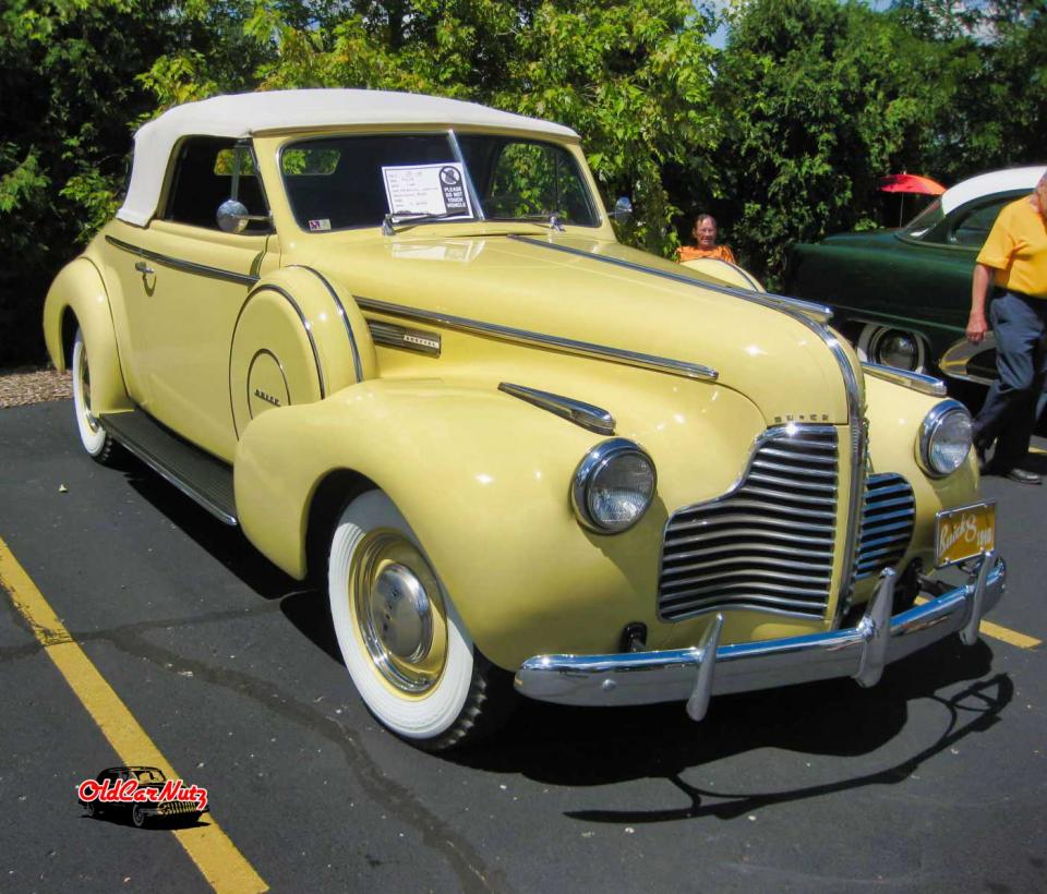 1940 Buick Special Convertible