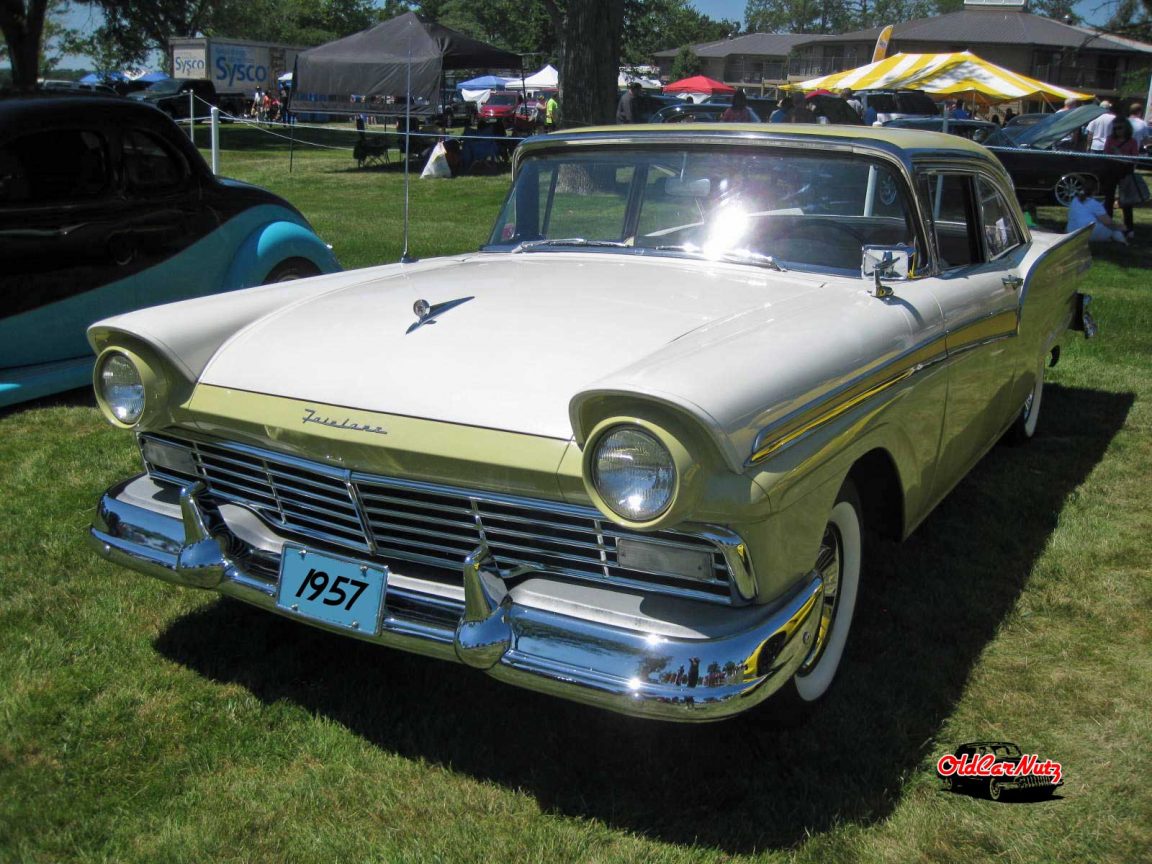 1957 Ford Fairlane 500 - OldCarNutz.com