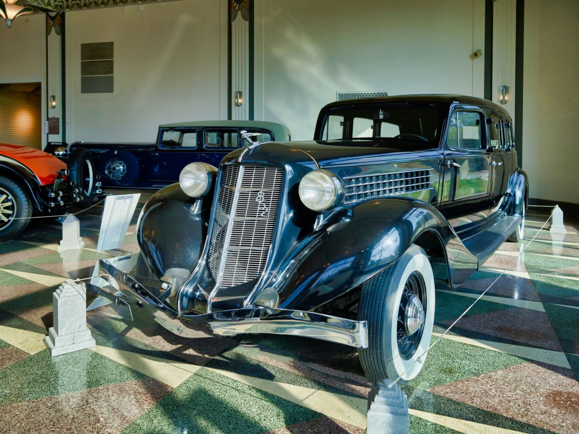 Auburn Cord Duesenberg Museum - OldCarNutz.com