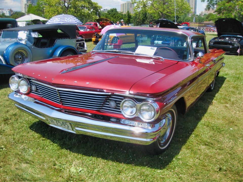 1960 Pontiac Ventura Vista Hardtop Sedan | OldCarNutz.com